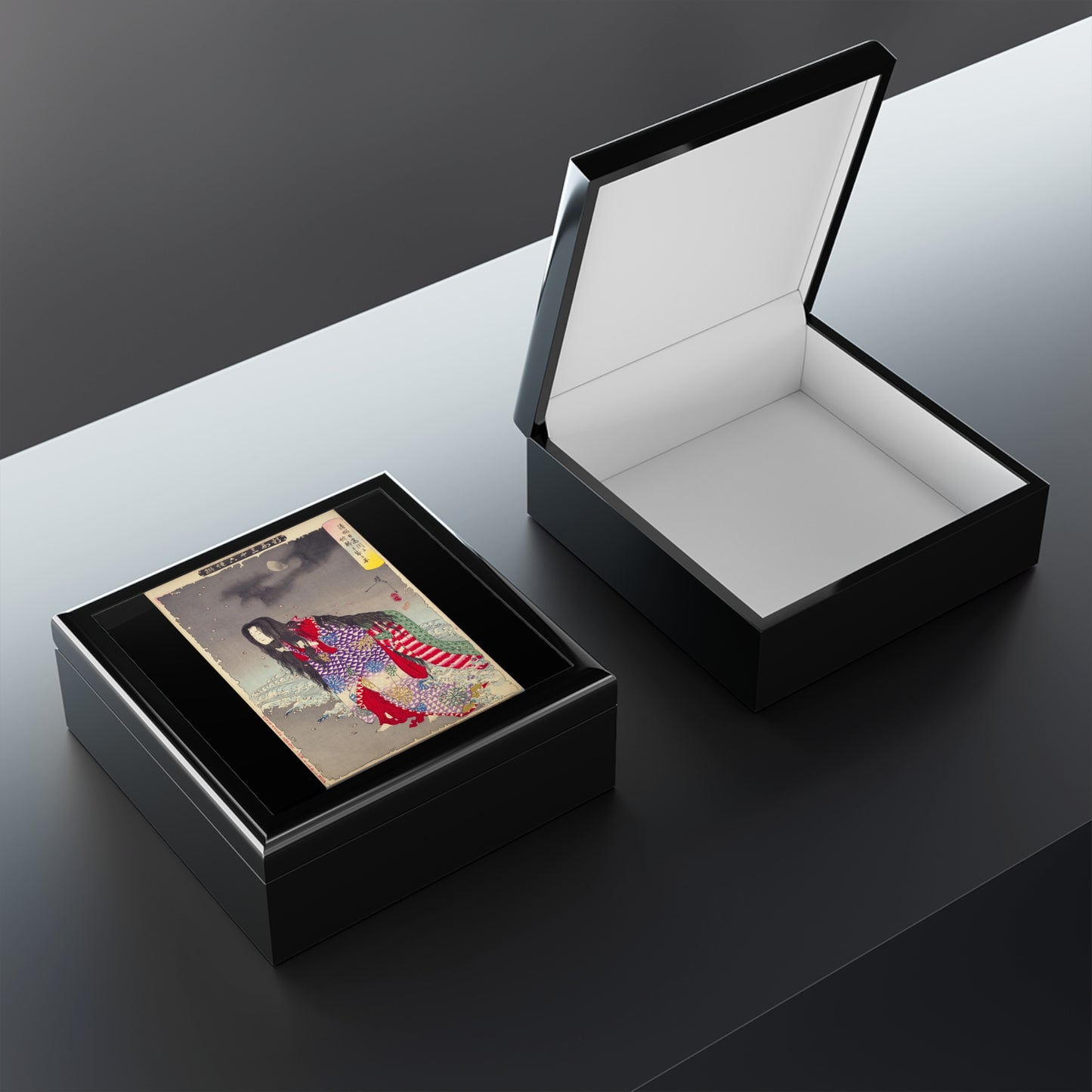 Kiyohime Changing Into a Serpent Jewelry Box